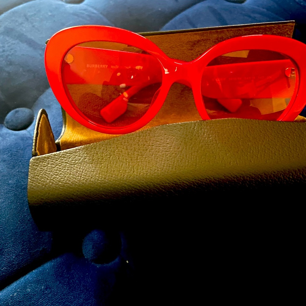 Burberry sunglasses